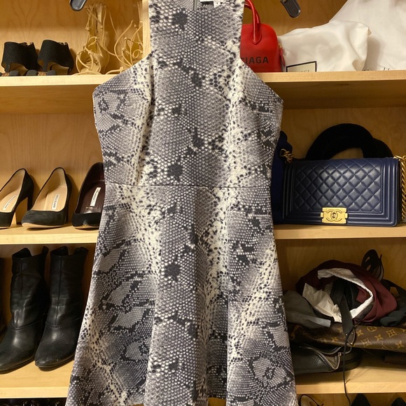 ELIZABETH AND JAMES DRESS - Picture 3 of 6